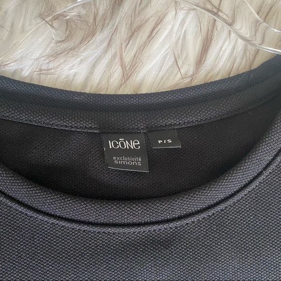 Simons Icōne Women’s Flare Sleeve Top - Picture 4 of 5